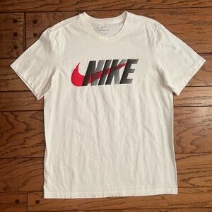 Nike T-shirt